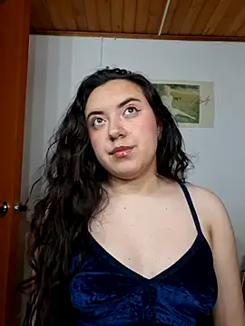 Emi chik online show from April 22, 10:28 am