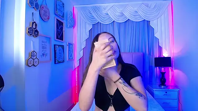 Ivyy Crystal online show from November 26, 8:43 pm