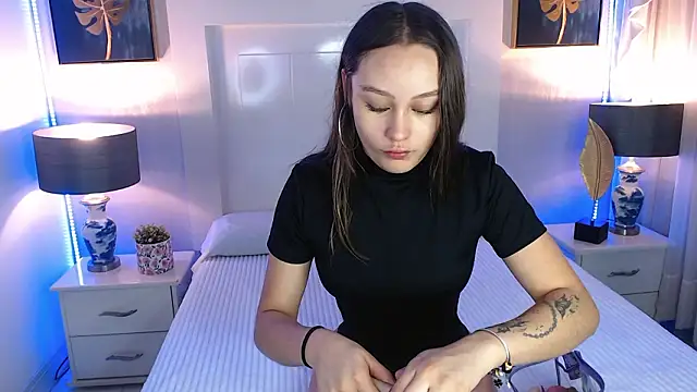 Ivyy Crystal online show from March 12, 12:33 pm