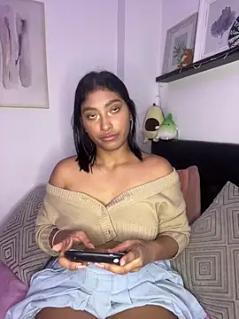 Snapshot of Isabella_fasilier chatting on January 20, 12:36 am Isabella fasilier online show from January 20, 12:36 am