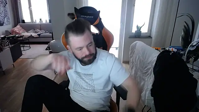 Sebuleczek online show from March 1, 2:02 pm