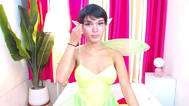 Notaestheticallykylinee online show from March 29, 2:33 am