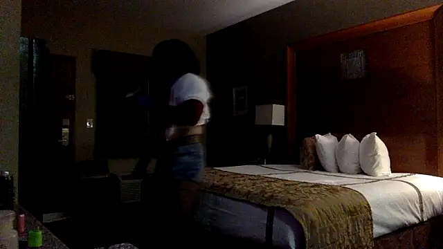 Youcunn online show from March 18, 7:28 pm