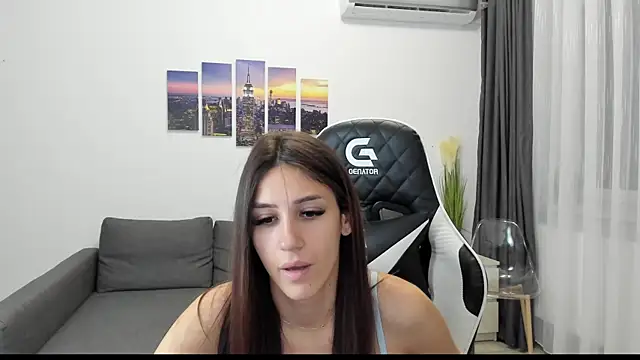 Snapshot of Kimi_Ivy chatting on October 16, 4:24 am Kimi Ivy online show from October 16, 4:24 am