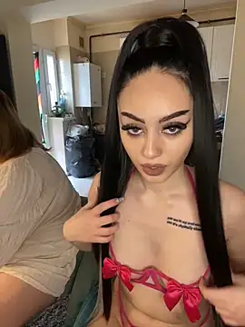 Snapshot of Gya_Rue chatting on February 27, 10:37 am Gya Rue online show from February 27, 10:37 am