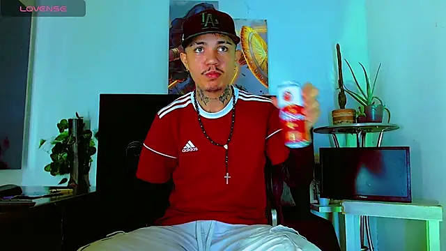 HannibalLester online show from February 10, 5:00 am