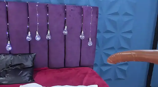 NicoleJonss online show from January 21, 7:15 am