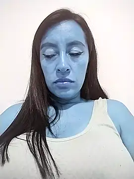 Snapshot of hailey85 chatting on February 21, 2:50 am hailey85 online show from February 21, 2:50 am