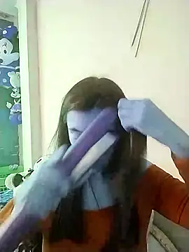 Snapshot of hailey85 chatting on March 8, 9:29 pm hailey85 online show from March 8, 9:29 pm