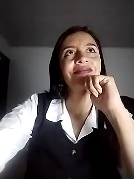 Snapshot of hailey85 chatting on October 3, 11:02 pm hailey85 online show from October 3, 11:02 pm