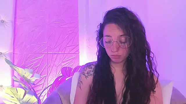 sadashi moon  online show from March 8, 9:17 am