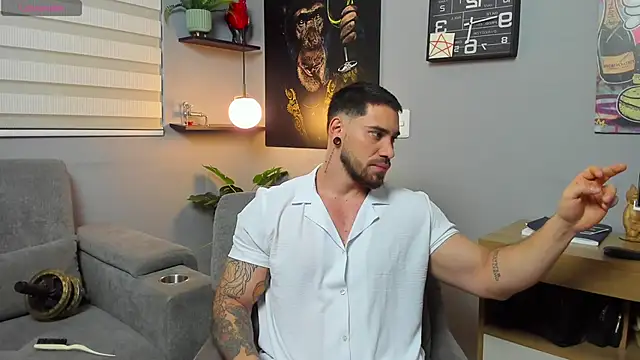 Giorgio-Leone online show from April 19, 11:18 pm