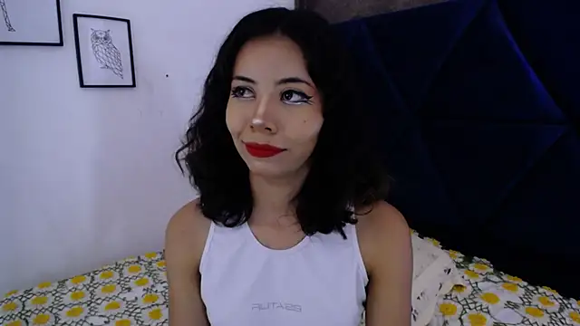 Akane Uwu online show from October 8, 4:04 pm