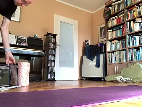 Bula94193 online show from April 19, 10:14 am