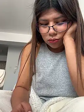 ARIANA SAENS online show from February 3, 4:20 pm