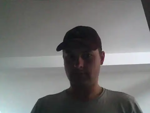 Snapshot of DefiniteTimor chatting on June 17, 10:39 am DefiniteTimor online show from June 17, 10:39 am