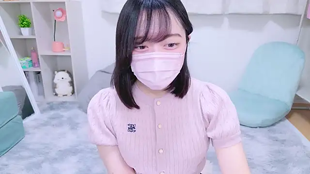 Snapshot of Yurie_ chatting on December 4, 2:42 am Yurie  online show from December 4, 2:42 am