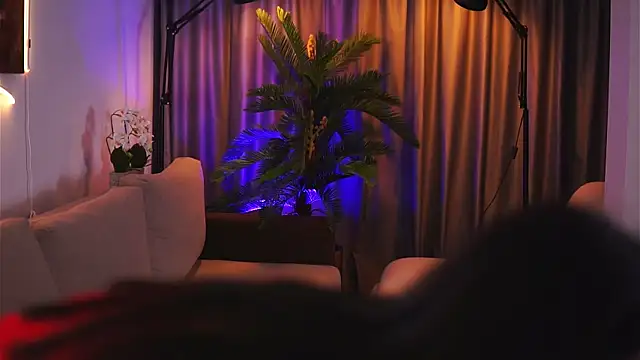 GinaValentinna online show from February 28, 7:03 pm