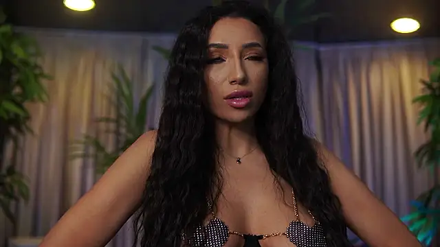 GinaValentinna online show from March 6, 8:05 pm