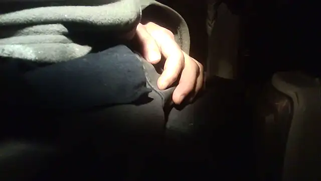 Snapshot of oliveirinhafotografo chatting on January 24, 7:18 pm oliveirinhafotografo online show from January 24, 7:18 pm