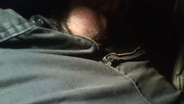 Snapshot of oliveirinhafotografo chatting on January 24, 10:19 pm oliveirinhafotografo online show from January 24, 10:19 pm