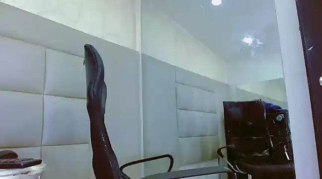 AbrahanBratz online show from December 25, 6:09 am