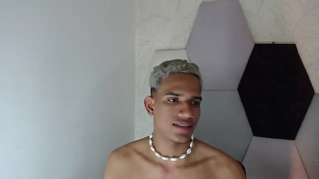 AbrahanBratz online show from January 30, 6:00 pm