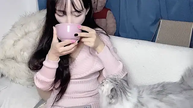 Lili-2 online show from December 1, 2:33 pm