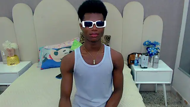 Snapshot of joel_blackcock chatting on February 15, 3:06 pm joel blackcock online show from February 15, 3:06 pm