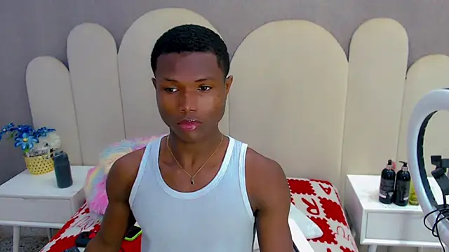 Snapshot of joel_blackcock chatting on October 31, 3:13 pm joel blackcock online show from October 31, 3:13 pm