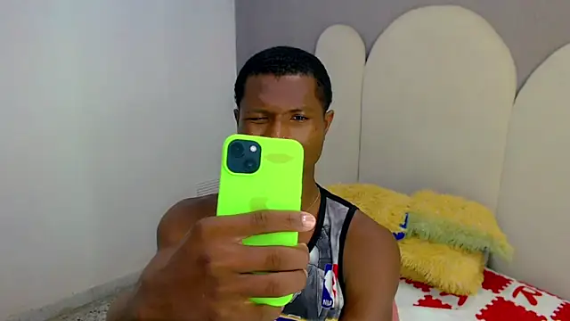 Snapshot of joel_blackcock chatting on November 23, 5:13 pm joel blackcock online show from November 23, 5:13 pm