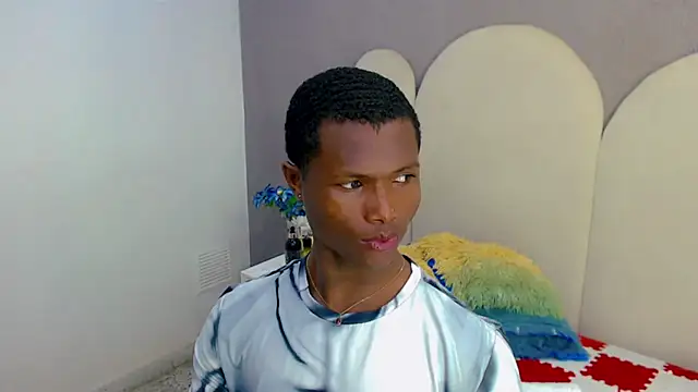 Snapshot of joel_blackcock chatting on November 24, 4:18 pm joel blackcock online show from November 24, 4:18 pm