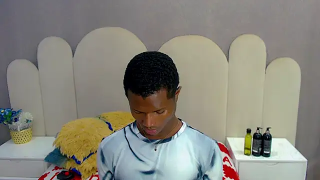 Snapshot of joel_blackcock chatting on November 25, 2:39 pm joel blackcock online show from November 25, 2:39 pm