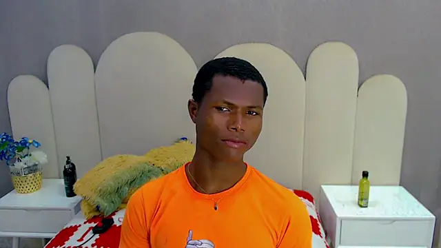 Snapshot of joel_blackcock chatting on November 28, 3:25 pm joel blackcock online show from November 28, 3:25 pm