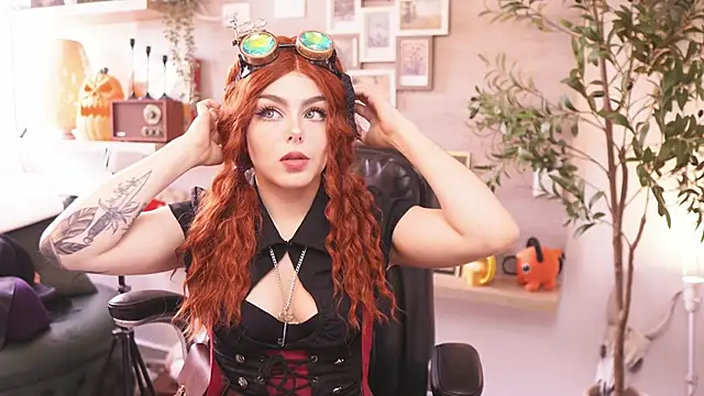 Snapshot of Dear_Morgan chatting on October 31, 7:37 pm Dear Morgan online show from October 31, 7:37 pm