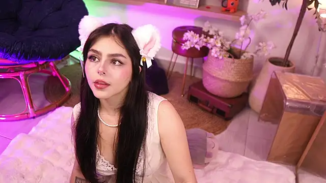 Snapshot of Dear_Morgan chatting on November 24, 11:04 pm Dear Morgan online show from November 24, 11:04 pm