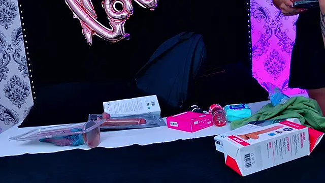 Derieri D online show from February 20, 8:09 pm