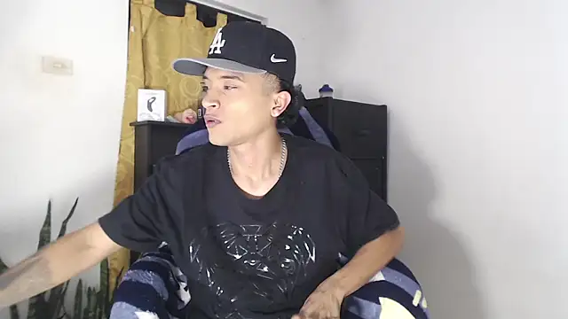 Edward Milleer online show from October 2, 11:17 am