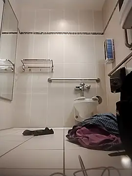 axelongshaft69 online show from December 3, 11:36 pm