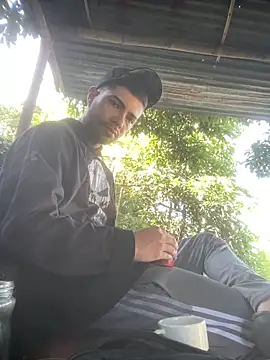 Jestebanano online show from March 19, 1:37 pm