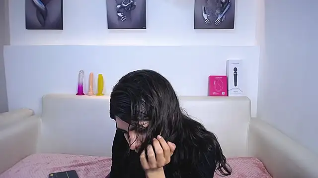 Melodi Roux online show from October 21, 1:01 pm