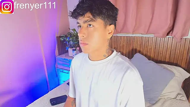 kiing azahell online show from April 12, 2:05 am