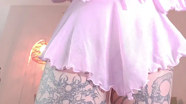 Snapshot of Yuriko_May chatting on June 10, 10:03 am Yuriko May online show from June 10, 10:03 am