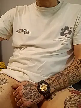 Snapshot of rolesexy chatting on September 19, 2:02 am rolesexy online show from September 19, 2:02 am