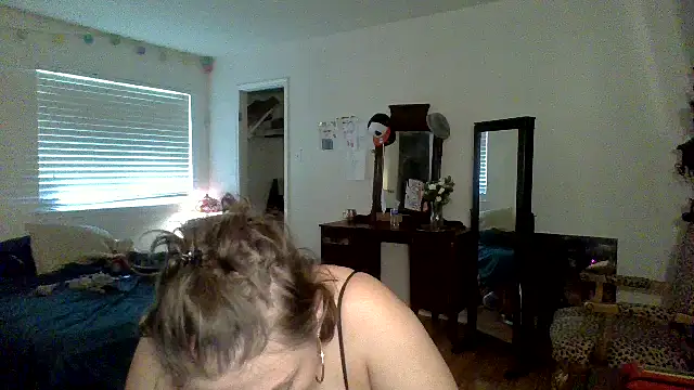 Snapshot of sophiarica chatting on May 26, 6:37 pm sophiarica online show from May 26, 6:37 pm