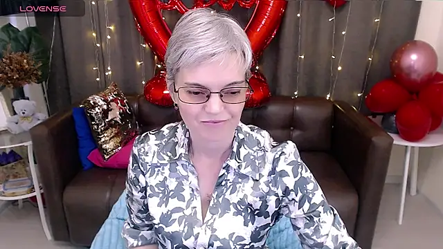 Cutie Erikaa1 online show from February 12, 6:51 am