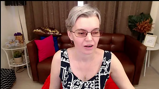 Cutie Erikaa1 online show from March 13, 5:43 am