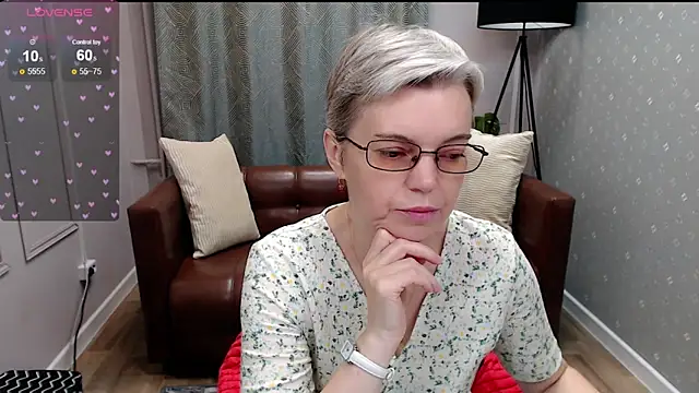 Cutie Erikaa1 online show from October 17, 2:26 am