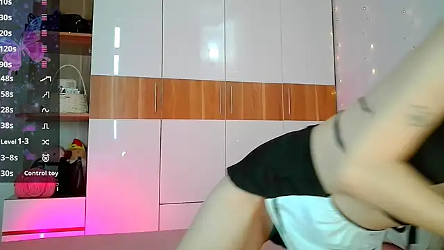 Taiyu Yoshiwara online show from November 7, 11:38 pm