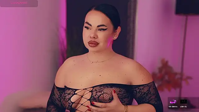 Snapshot of MissLilaa chatting on November 22, 6:29 pm MissLilaa online show from November 22, 6:29 pm